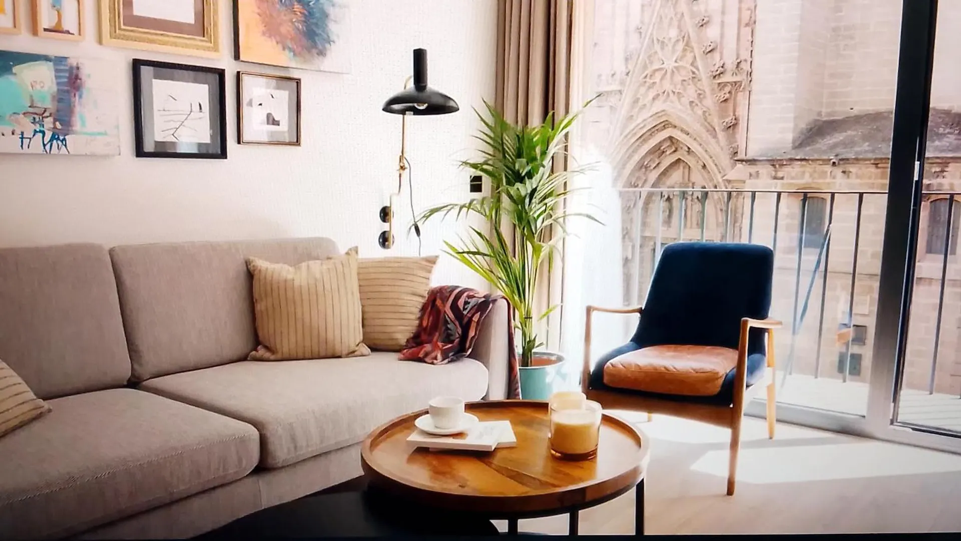 Apartamento Exclusivo Frente A La Catedral Apartment Seville Spain